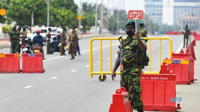 දිස්ත්රික්ක 05ක සීමා වසා දමන්නැයි කියයි පොකුරු රට පුරා හැදෙයිලු