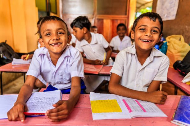 රජයේ සියලු ම පාසල් ආරම්භ කිරීම සම්බන්ධ ව විශේෂ චක්රලේඛයක්..