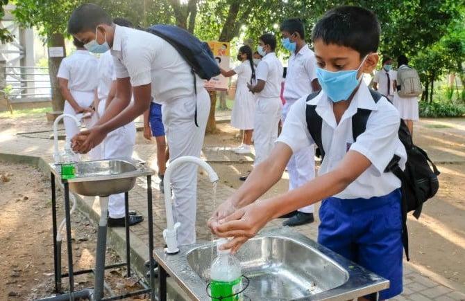 දෙවැනි පාසල් වාරය අද සිට ඇරඹෙයි..