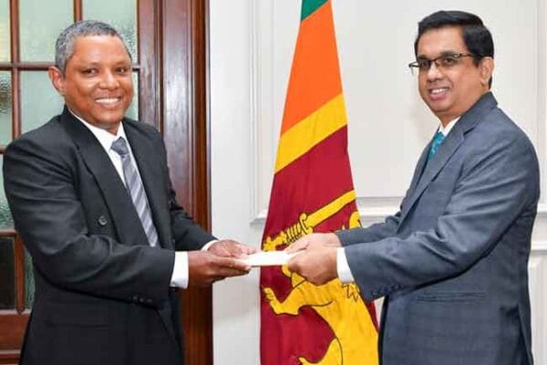 සුව සැරියට නව සභාපතිවරයෙක්