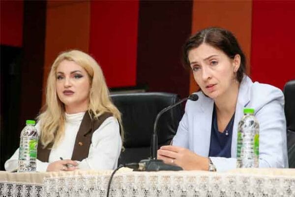 රුමේනියානු රැකියා වීසාවලට ඇතිවන ප්රමාදය වැළැක්වීමට සාකච්ඡාවක්