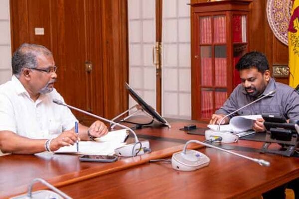අයවැය අවසන් ලේඛනය ජනාධිපතිගේ නිරීක්ෂණයට