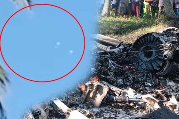 පුහුණු නියමුවන් දෙදෙනා ජෙට් යානයෙන් පැන දිවි බේරාගනී