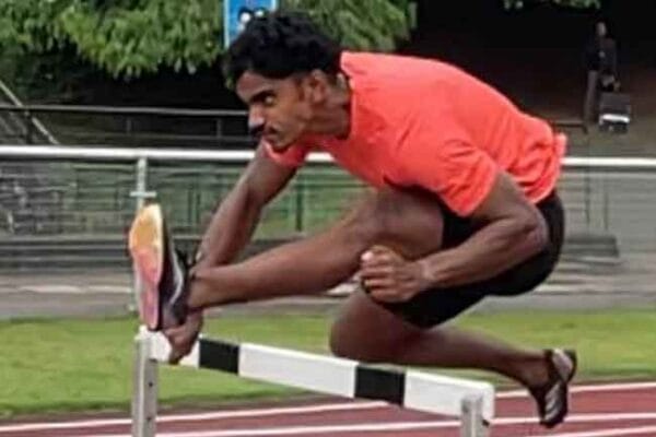 නදුන් කවීෂ අවසන් පූර්ව වටයට