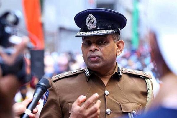 දේශබන්දු ධුරයෙන් ඉවත් කිරීමට ආණ්ඩුවෙන්ම යෝජනාවක්