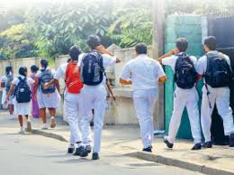 පළමු පාසල් වාරයේ දෙවන අදියර අදින් ඇරඹෙයි