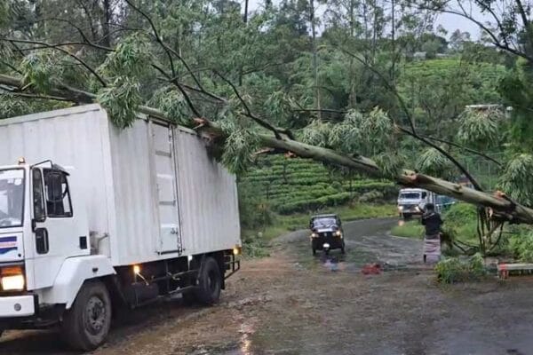 මධ්යම කඳුකරයට වැස්සෙන් දැඩි බාධා – ආපදා රැසක්